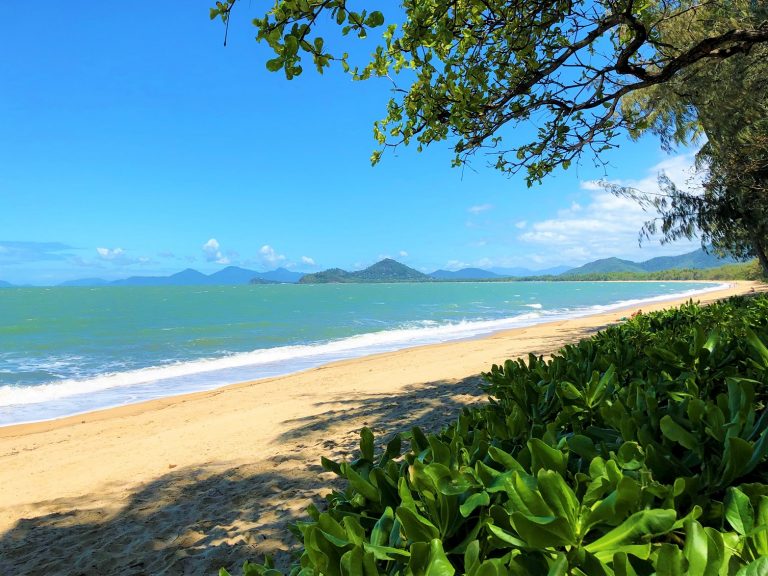 How to have a relaxing escape in Palm Cove